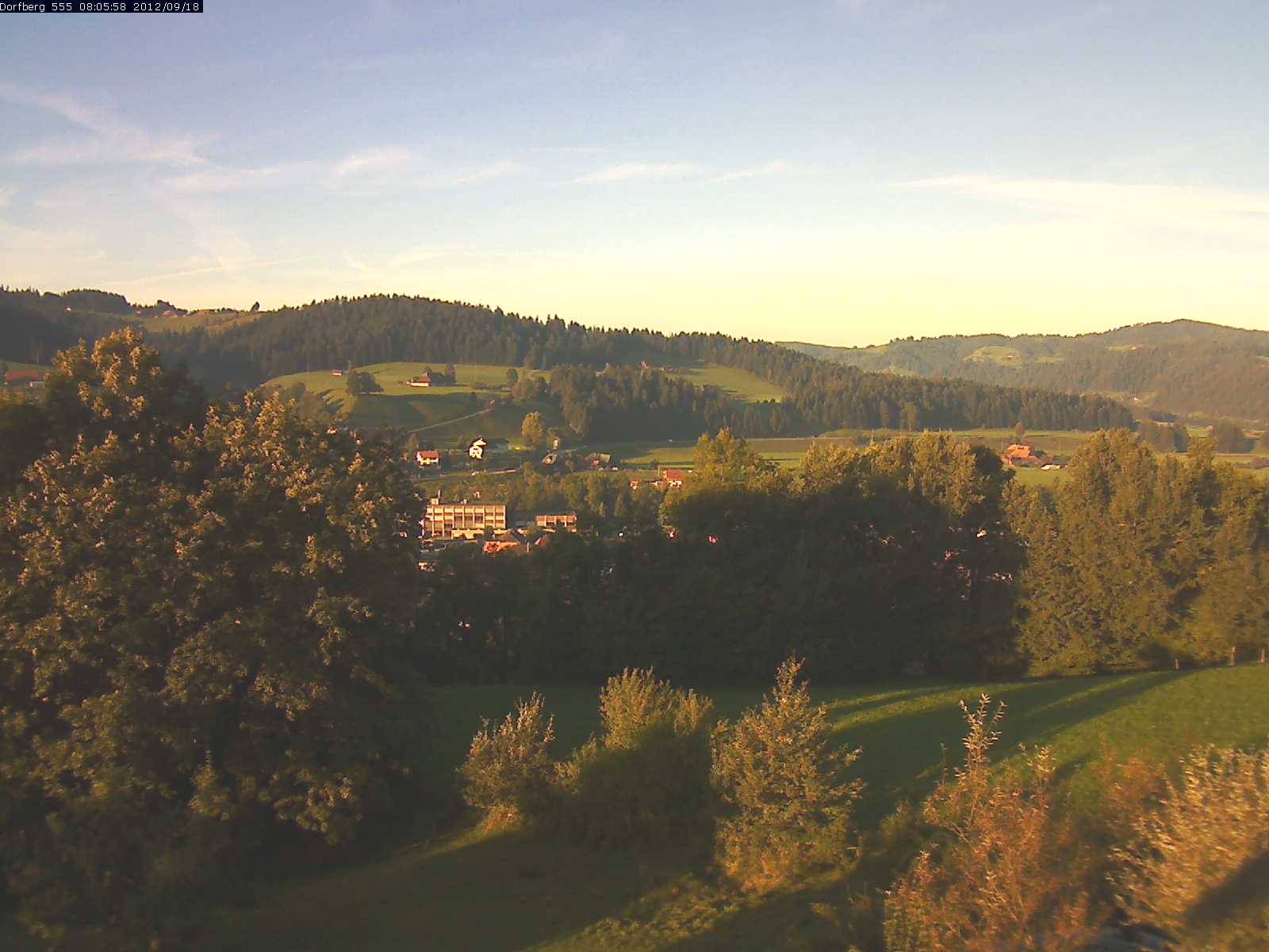 Webcam-Bild: Aussicht vom Dorfberg in Langnau 20120918-080600