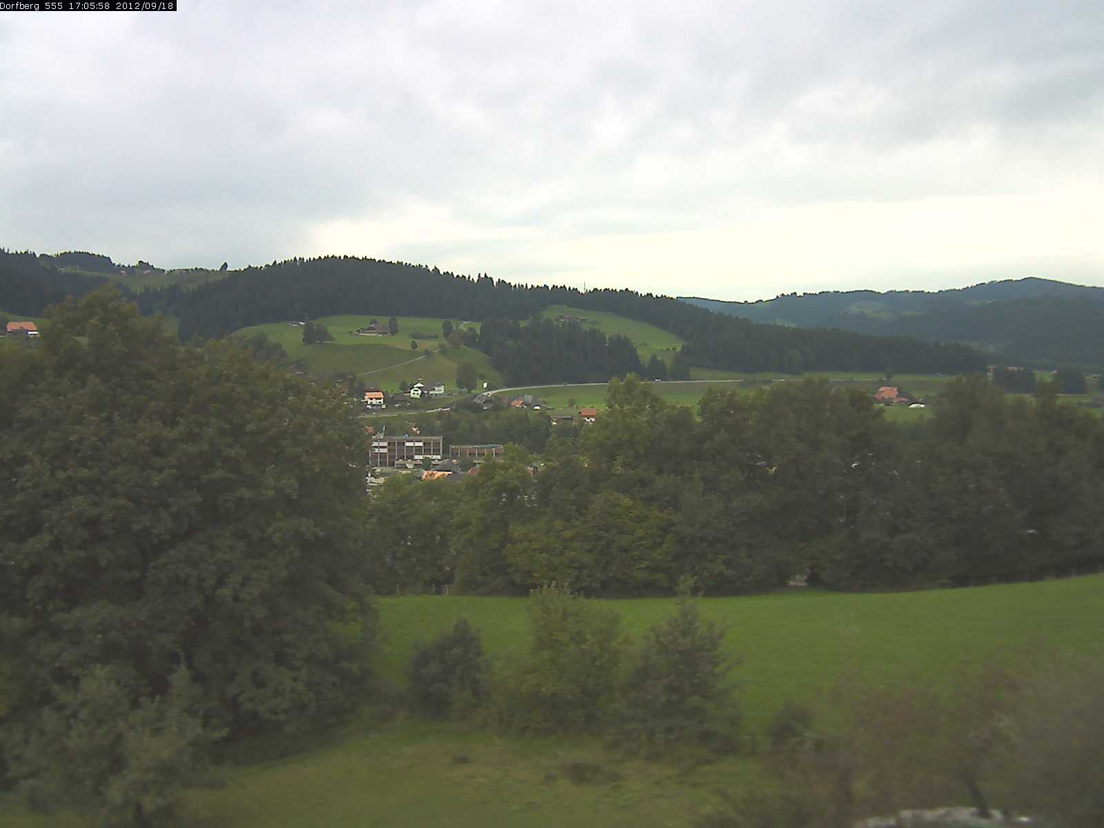 Webcam-Bild: Aussicht vom Dorfberg in Langnau 20120918-170600