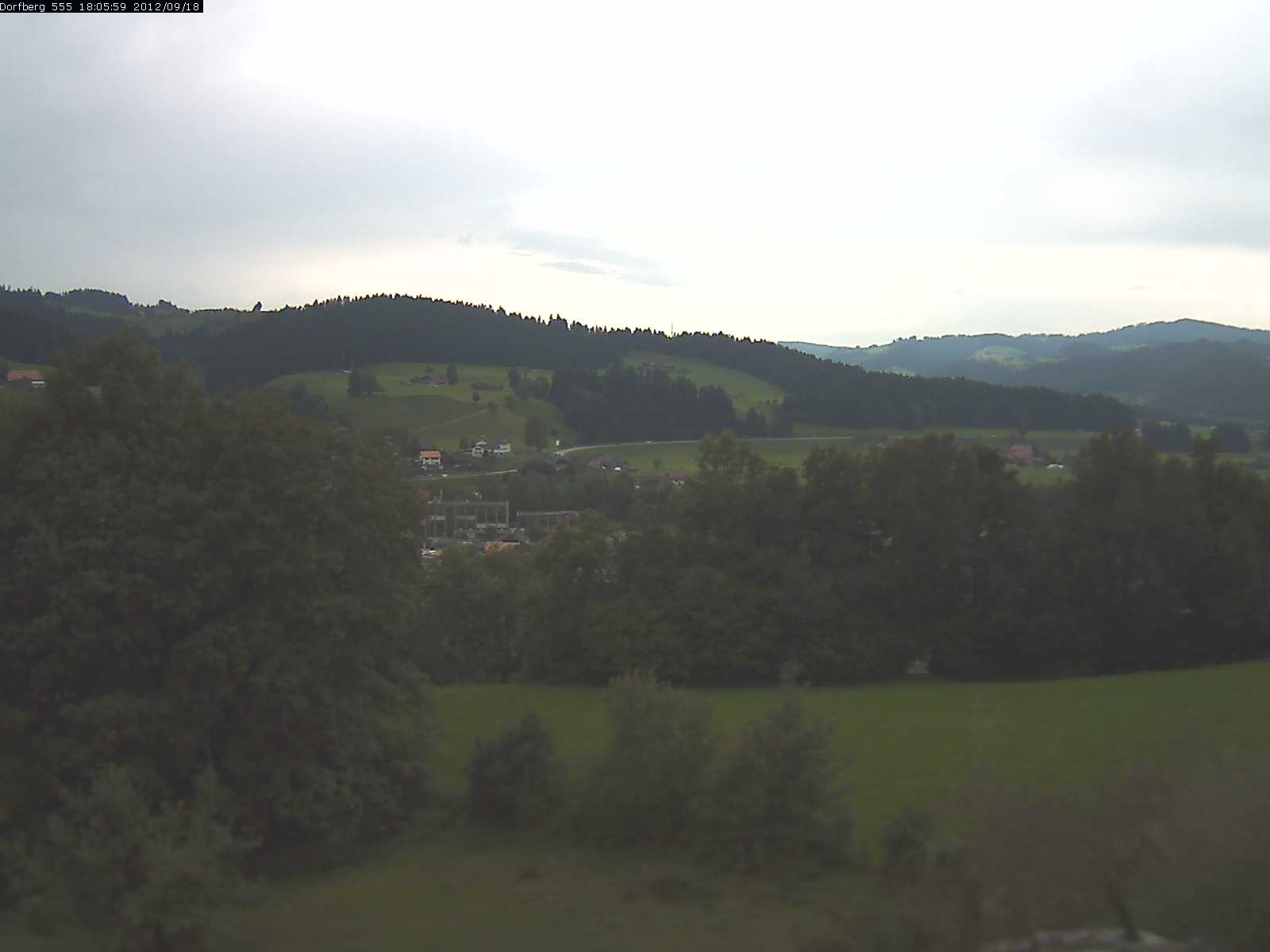 Webcam-Bild: Aussicht vom Dorfberg in Langnau 20120918-180600