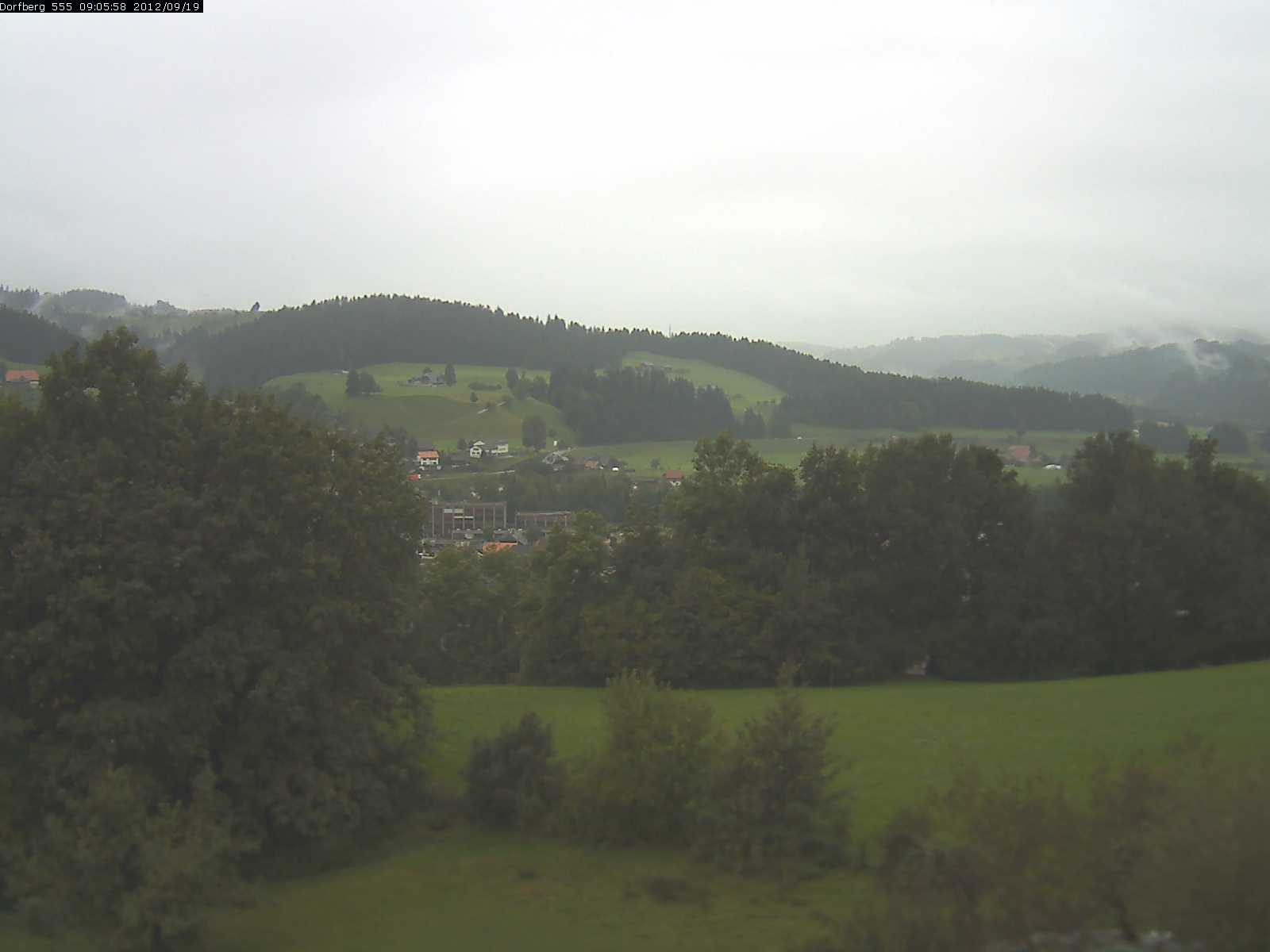 Webcam-Bild: Aussicht vom Dorfberg in Langnau 20120919-090600