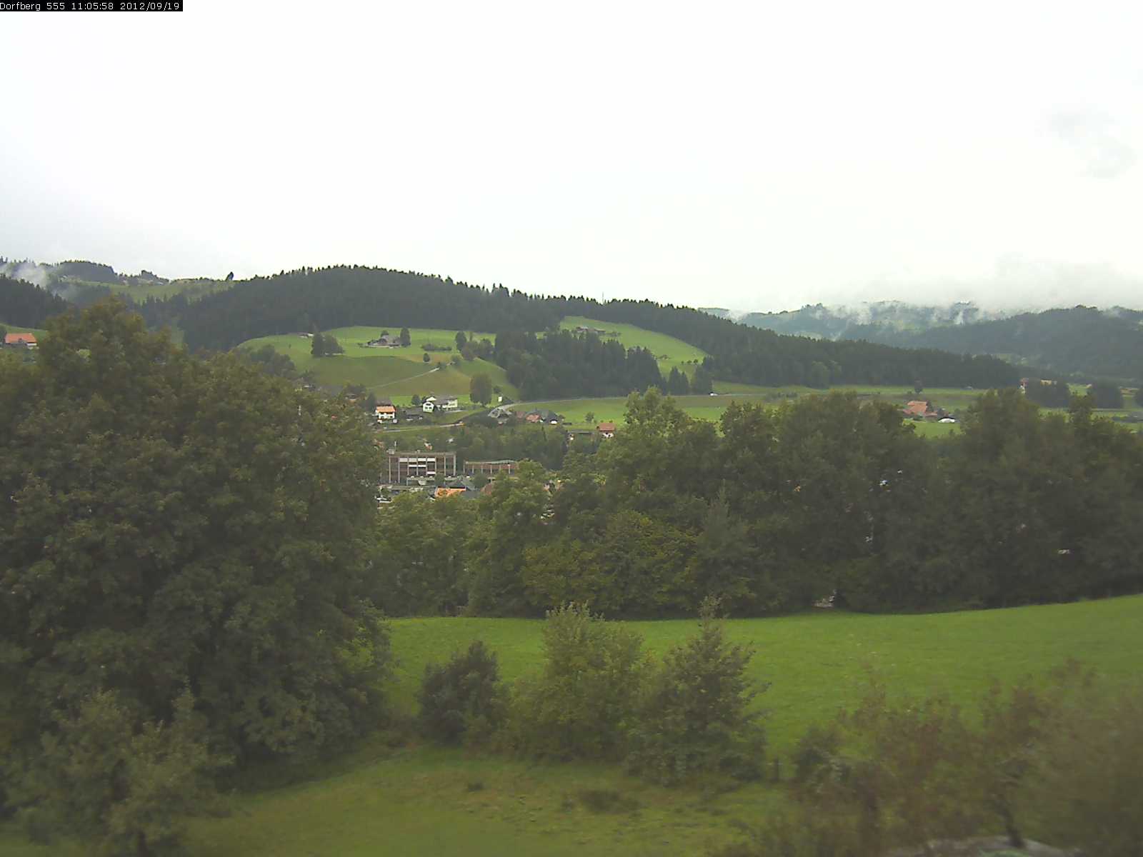 Webcam-Bild: Aussicht vom Dorfberg in Langnau 20120919-110600