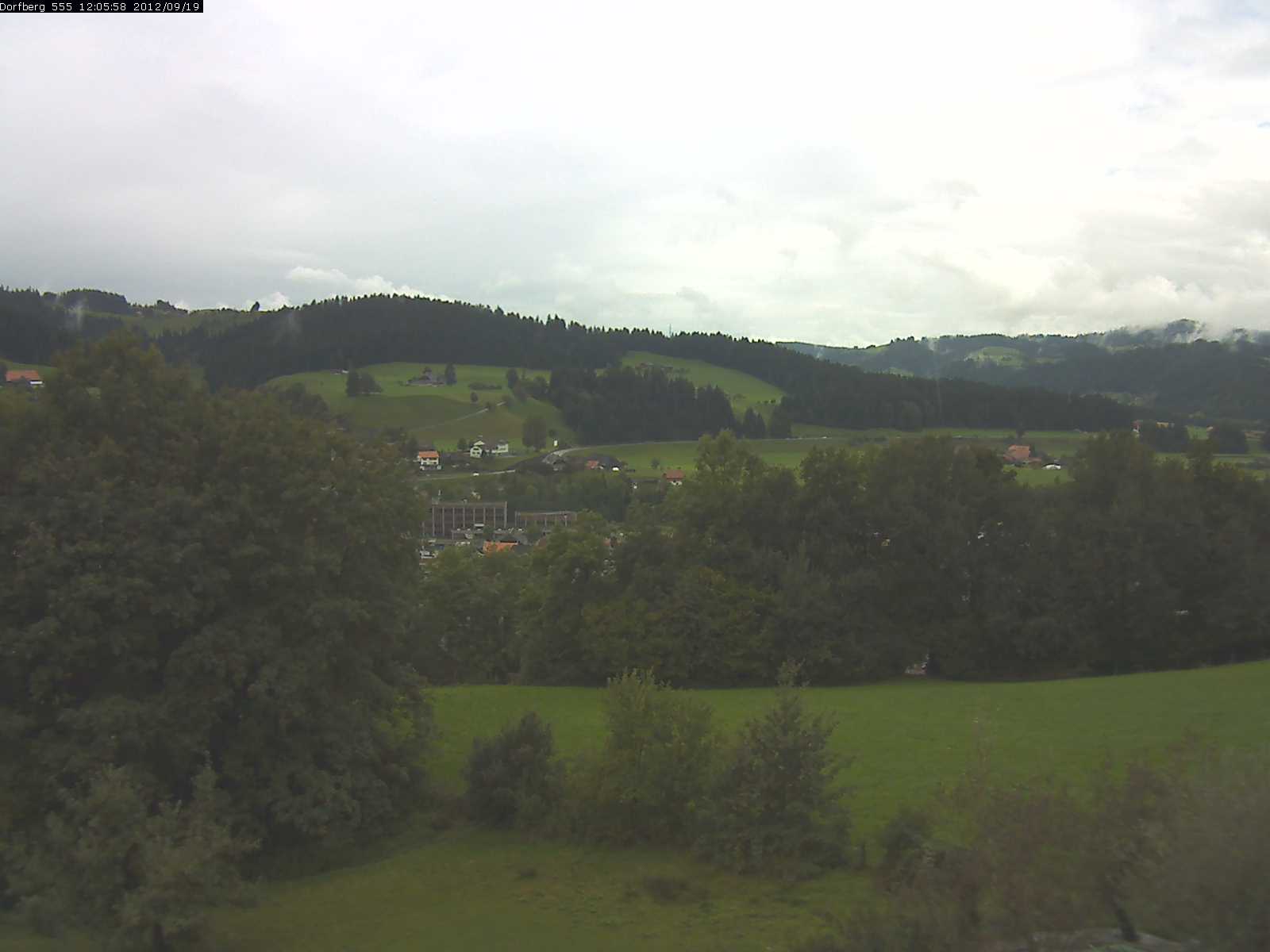 Webcam-Bild: Aussicht vom Dorfberg in Langnau 20120919-120600