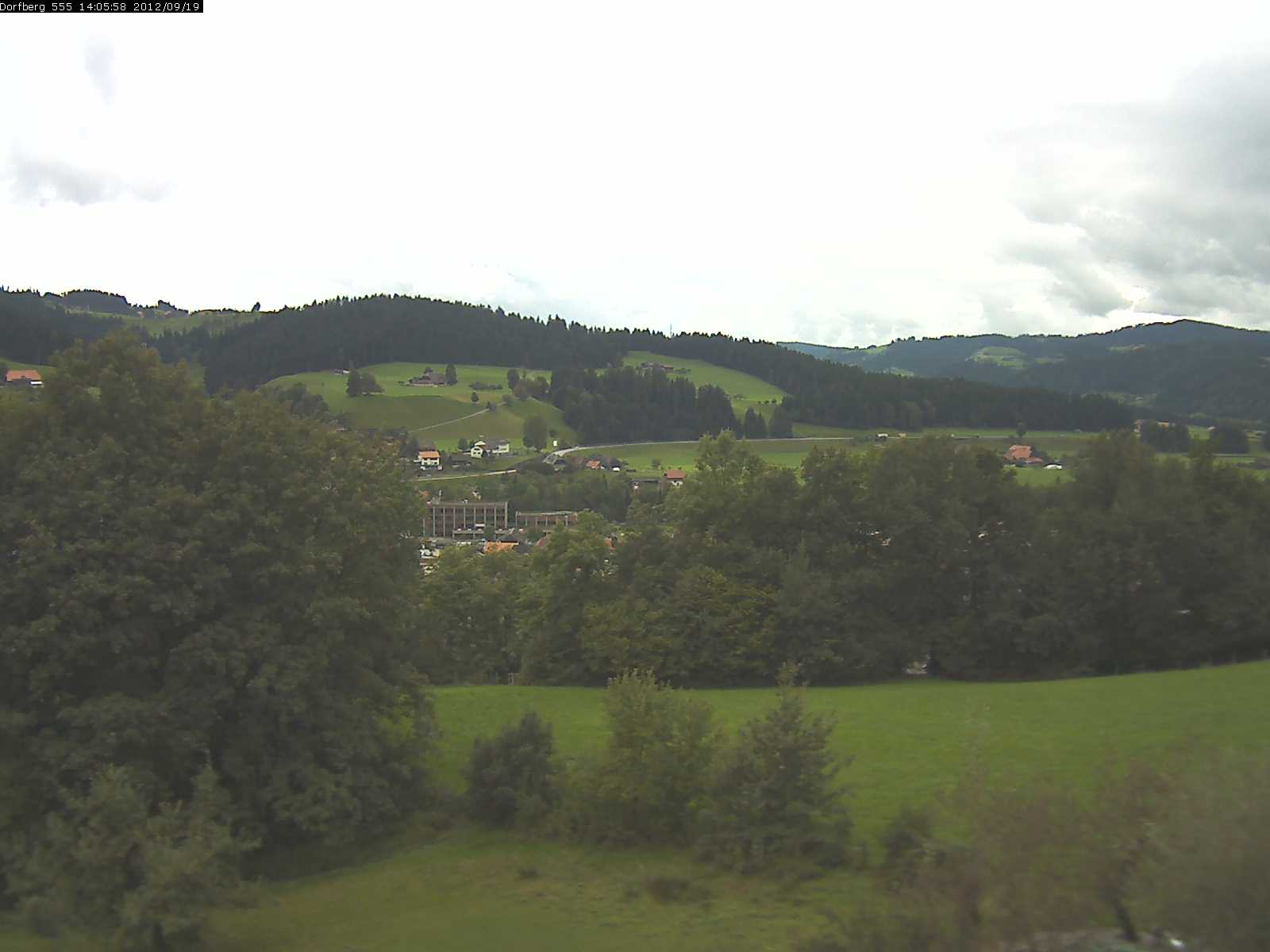 Webcam-Bild: Aussicht vom Dorfberg in Langnau 20120919-140600