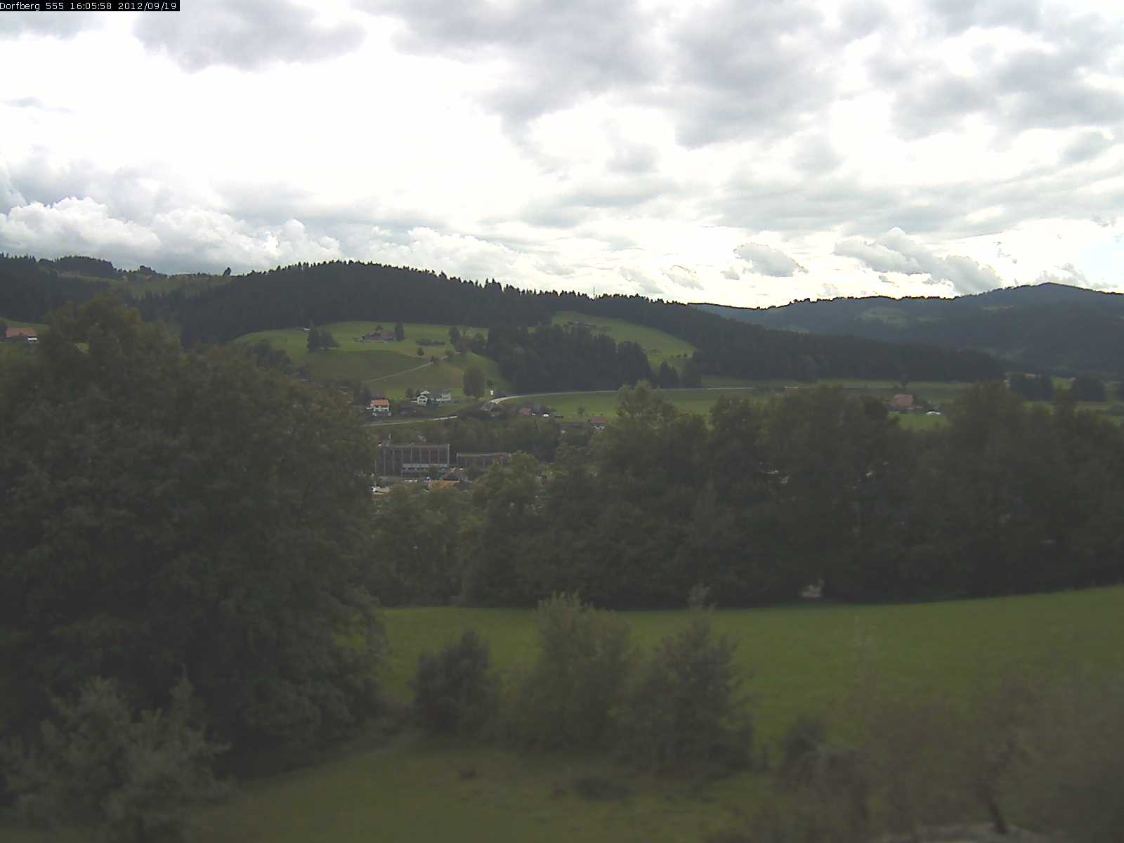 Webcam-Bild: Aussicht vom Dorfberg in Langnau 20120919-160600