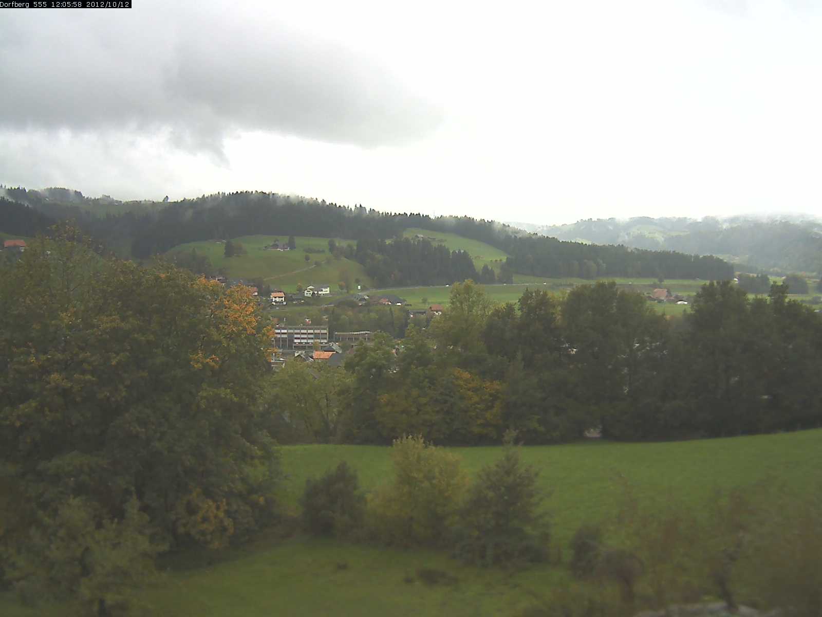 Webcam-Bild: Aussicht vom Dorfberg in Langnau 20121012-120600