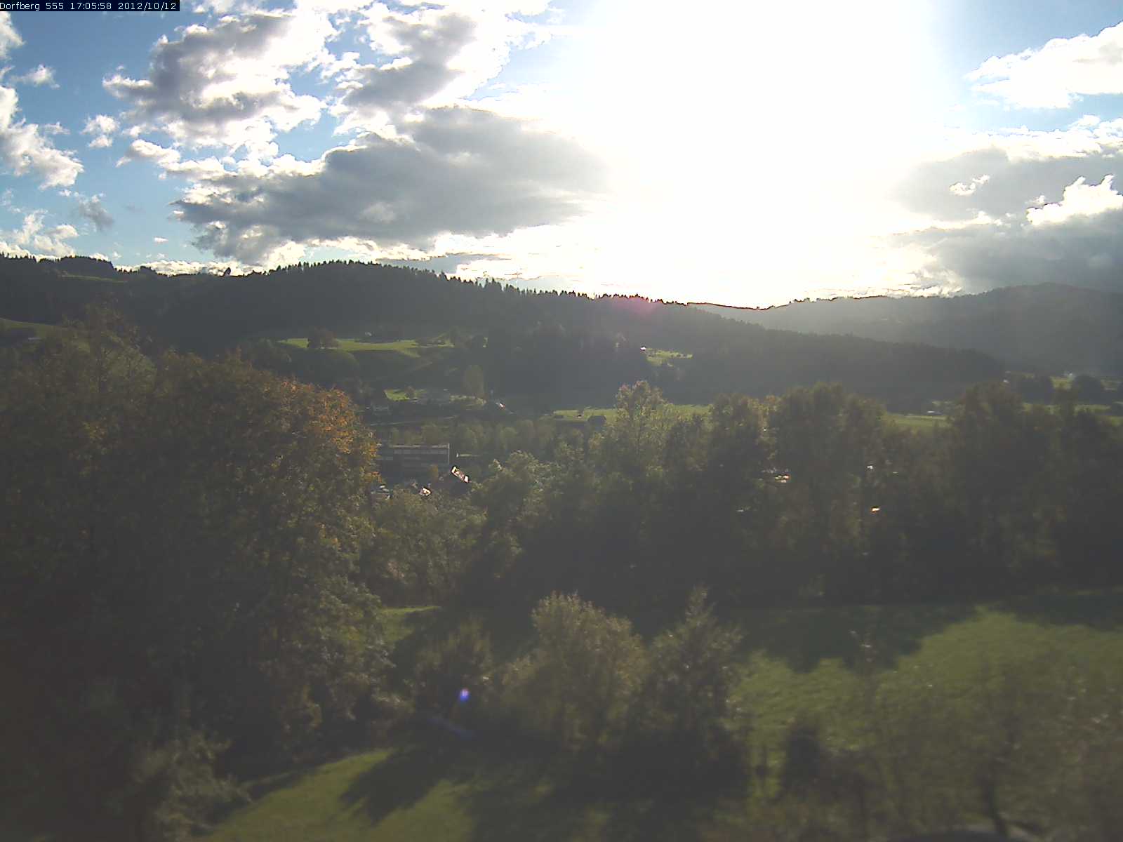 Webcam-Bild: Aussicht vom Dorfberg in Langnau 20121012-170600