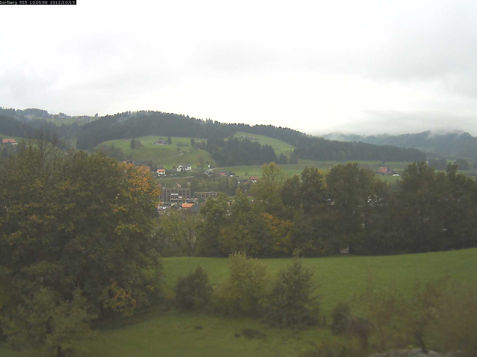 Webcam-Bild: Aussicht vom Dorfberg in Langnau 20121015-100600
