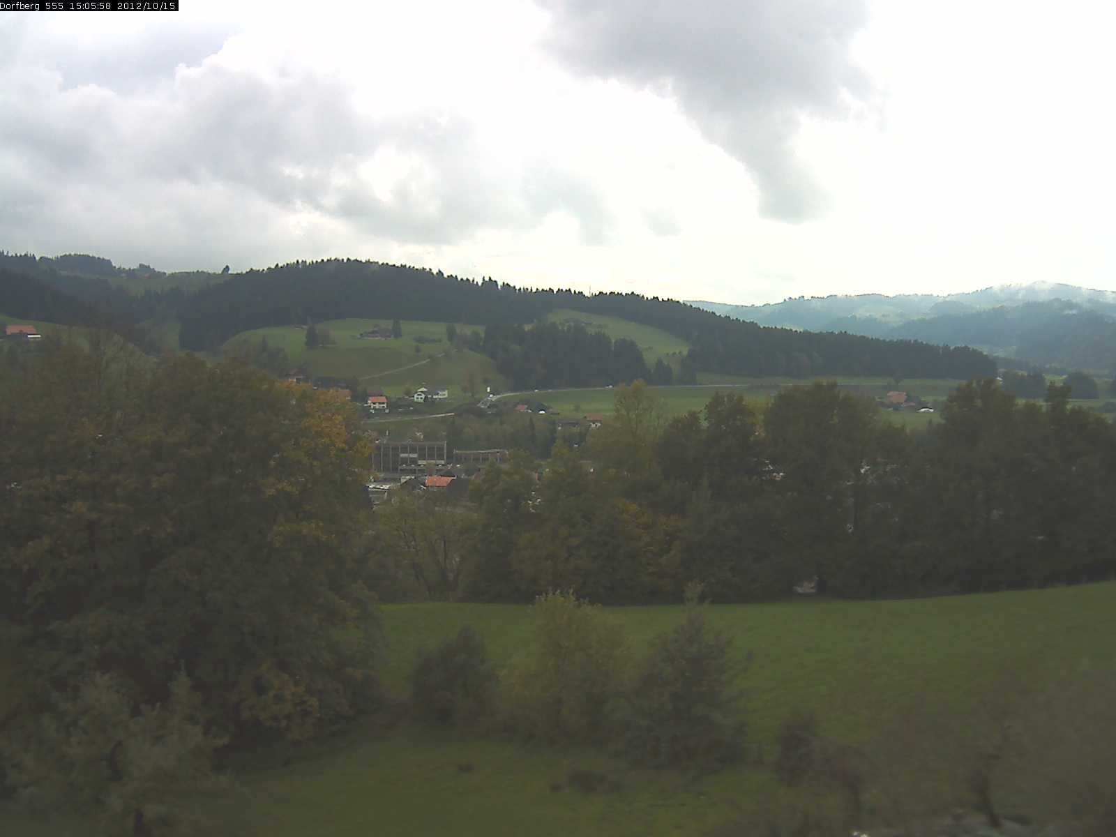 Webcam-Bild: Aussicht vom Dorfberg in Langnau 20121015-150600
