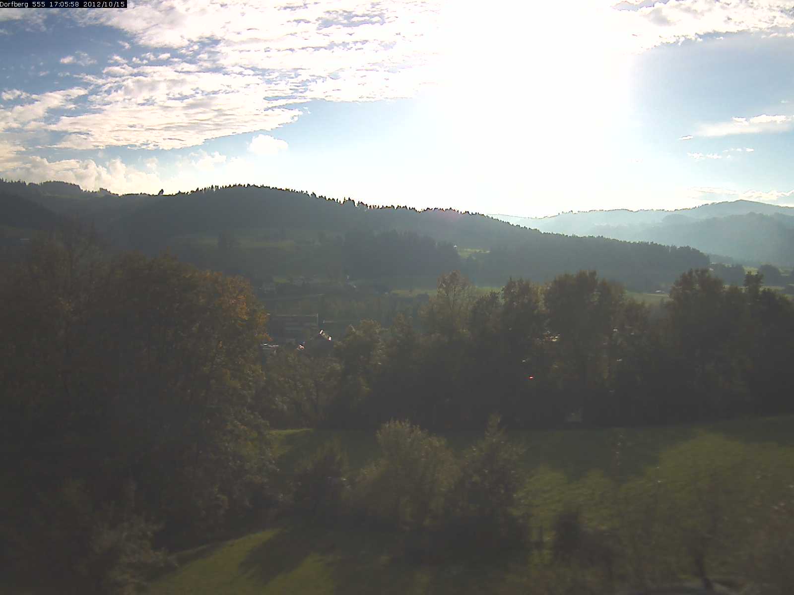 Webcam-Bild: Aussicht vom Dorfberg in Langnau 20121015-170600