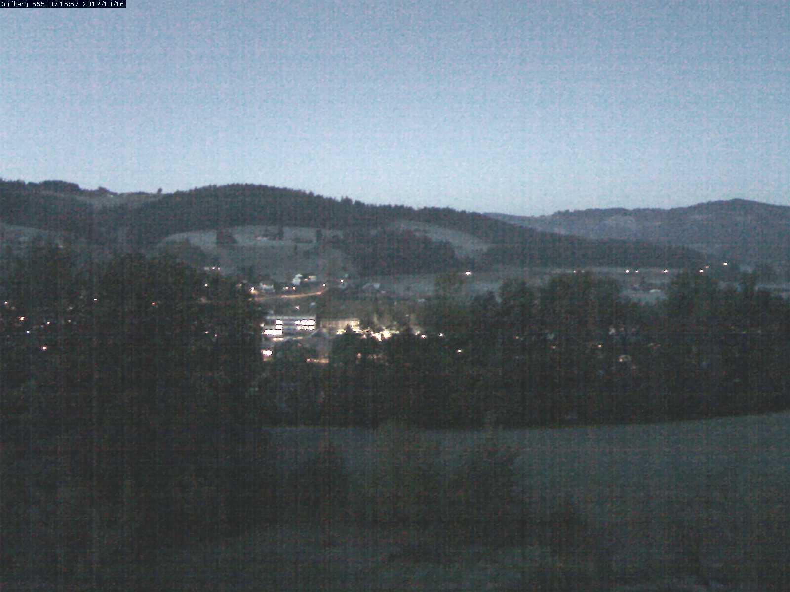 Webcam-Bild: Aussicht vom Dorfberg in Langnau 20121016-071600