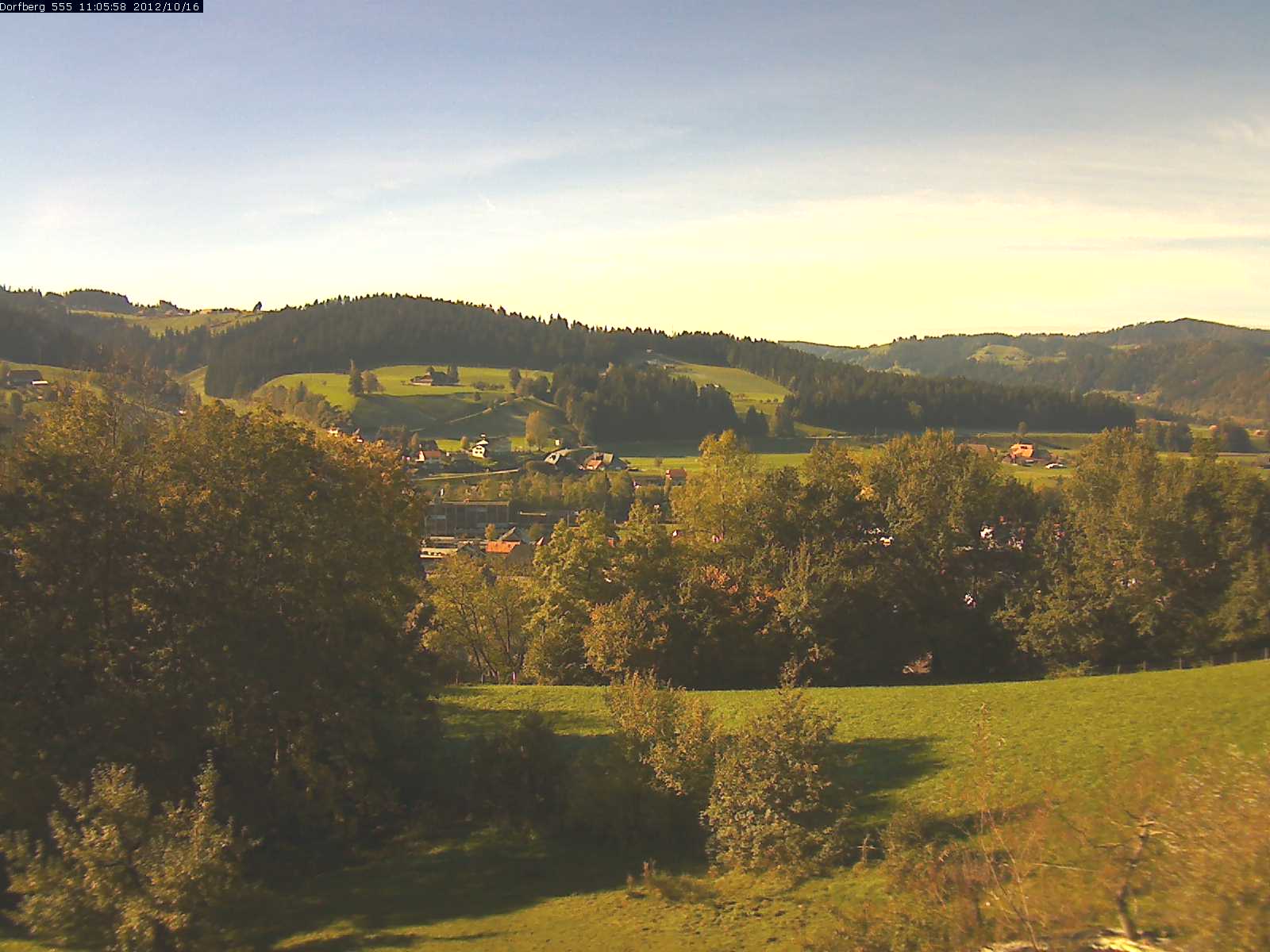 Webcam-Bild: Aussicht vom Dorfberg in Langnau 20121016-110600