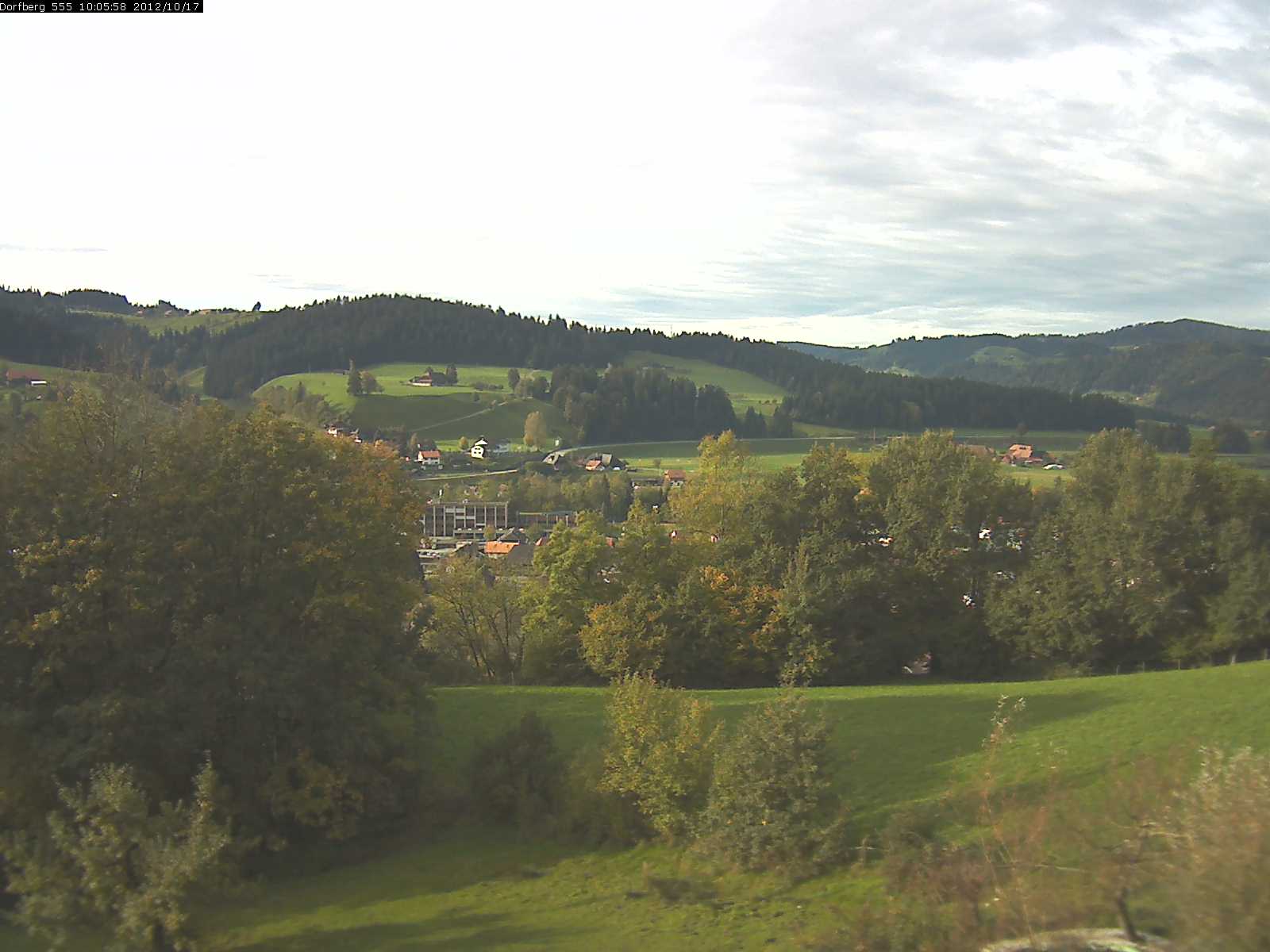Webcam-Bild: Aussicht vom Dorfberg in Langnau 20121017-100600