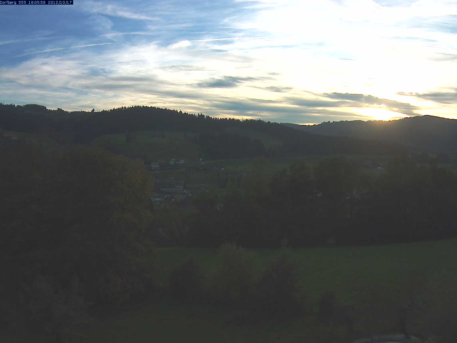 Webcam-Bild: Aussicht vom Dorfberg in Langnau 20121017-180600