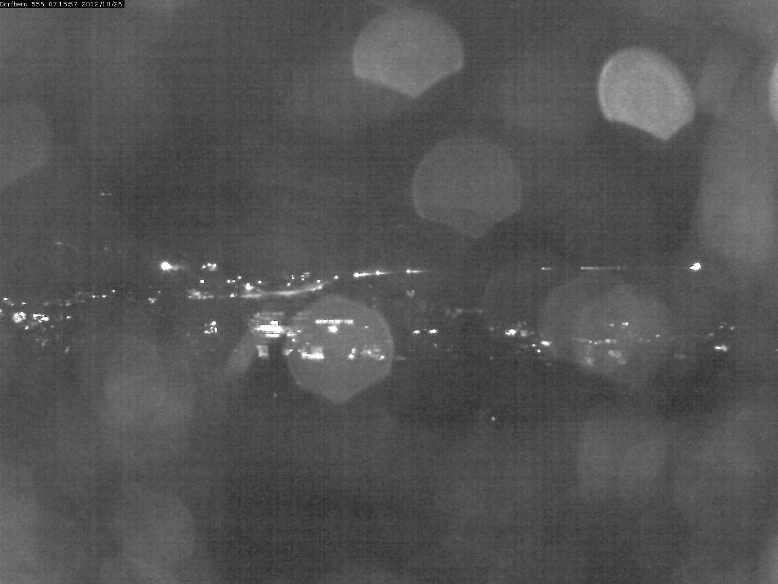 Webcam-Bild: Aussicht vom Dorfberg in Langnau 20121026-071600