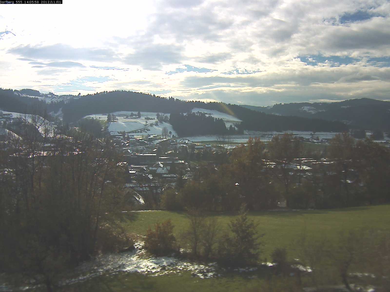 Webcam-Bild: Aussicht vom Dorfberg in Langnau 20121101-140600