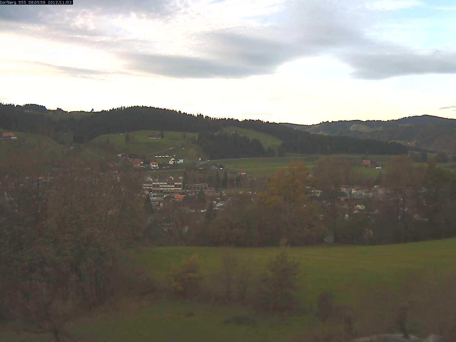 Webcam-Bild: Aussicht vom Dorfberg in Langnau 20121103-080600