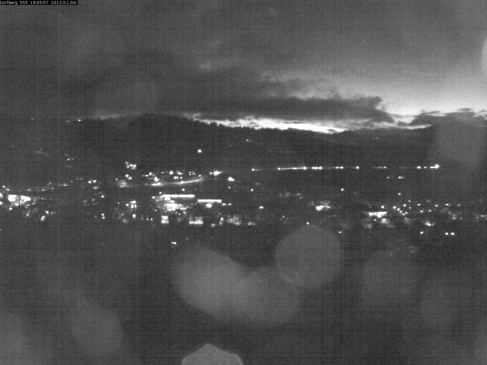 Webcam-Bild: Aussicht vom Dorfberg in Langnau 20121106-180600