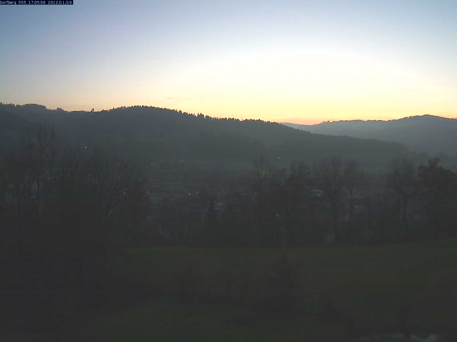 Webcam-Bild: Aussicht vom Dorfberg in Langnau 20121118-170600