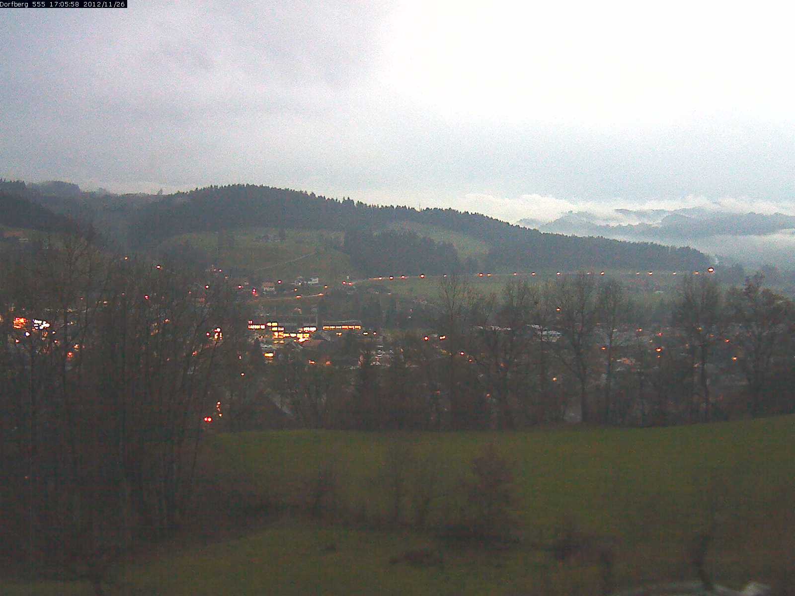 Webcam-Bild: Aussicht vom Dorfberg in Langnau 20121126-170600