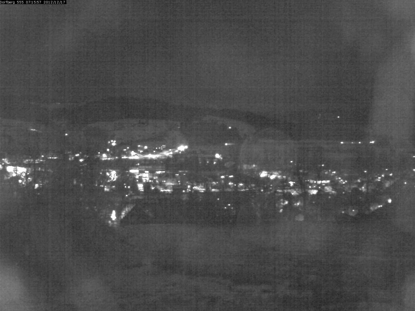 Webcam-Bild: Aussicht vom Dorfberg in Langnau 20121217-071600