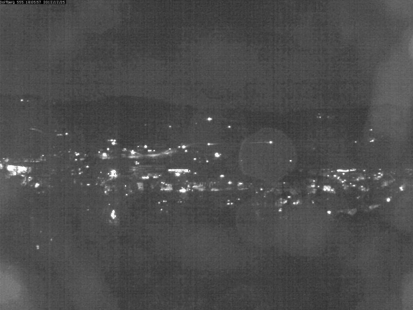 Webcam-Bild: Aussicht vom Dorfberg in Langnau 20121225-180600