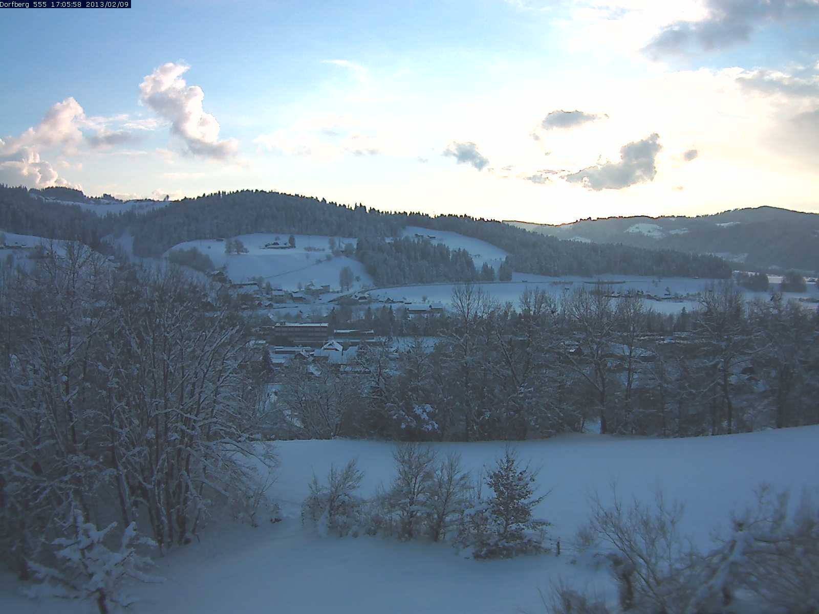 Webcam-Bild: Aussicht vom Dorfberg in Langnau 20130209-170600
