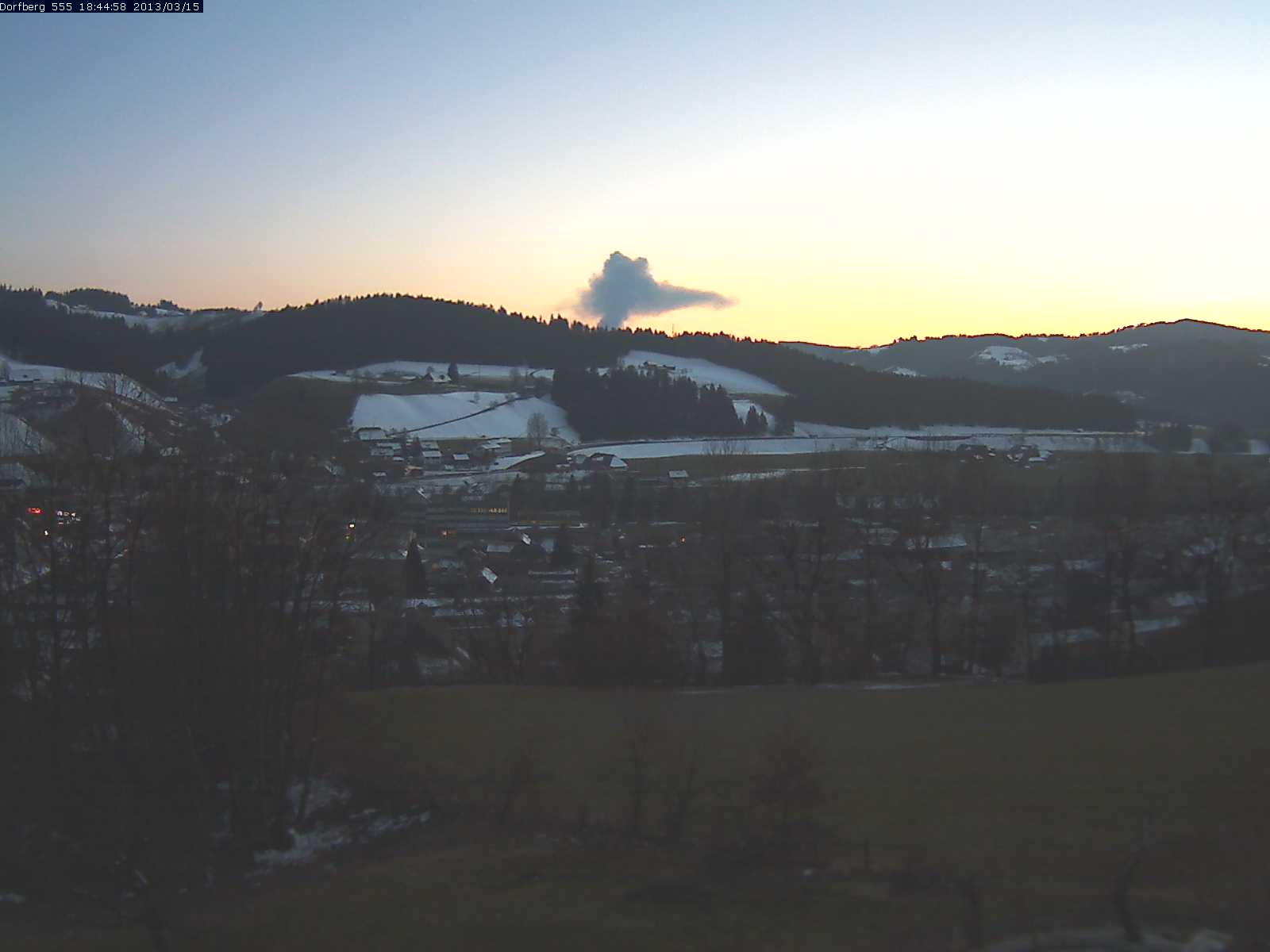 Webcam-Bild: Aussicht vom Dorfberg in Langnau 20130315-184500