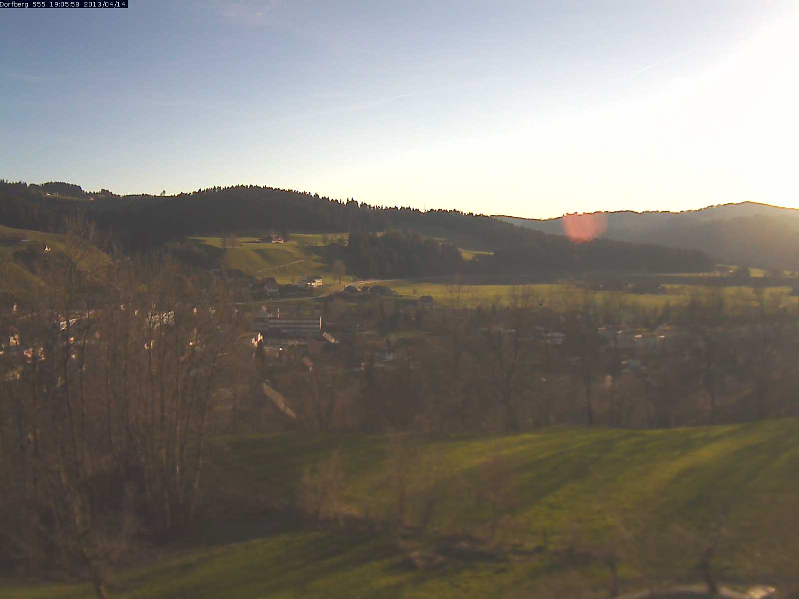 Webcam-Bild: Aussicht vom Dorfberg in Langnau 20130414-190600