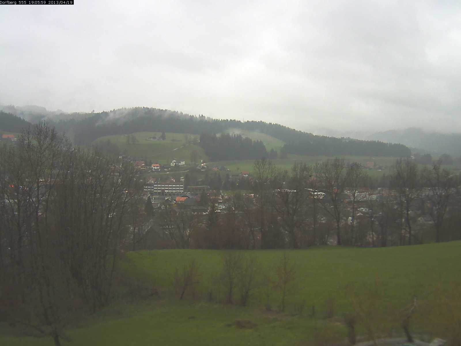 Webcam-Bild: Aussicht vom Dorfberg in Langnau 20130419-190600