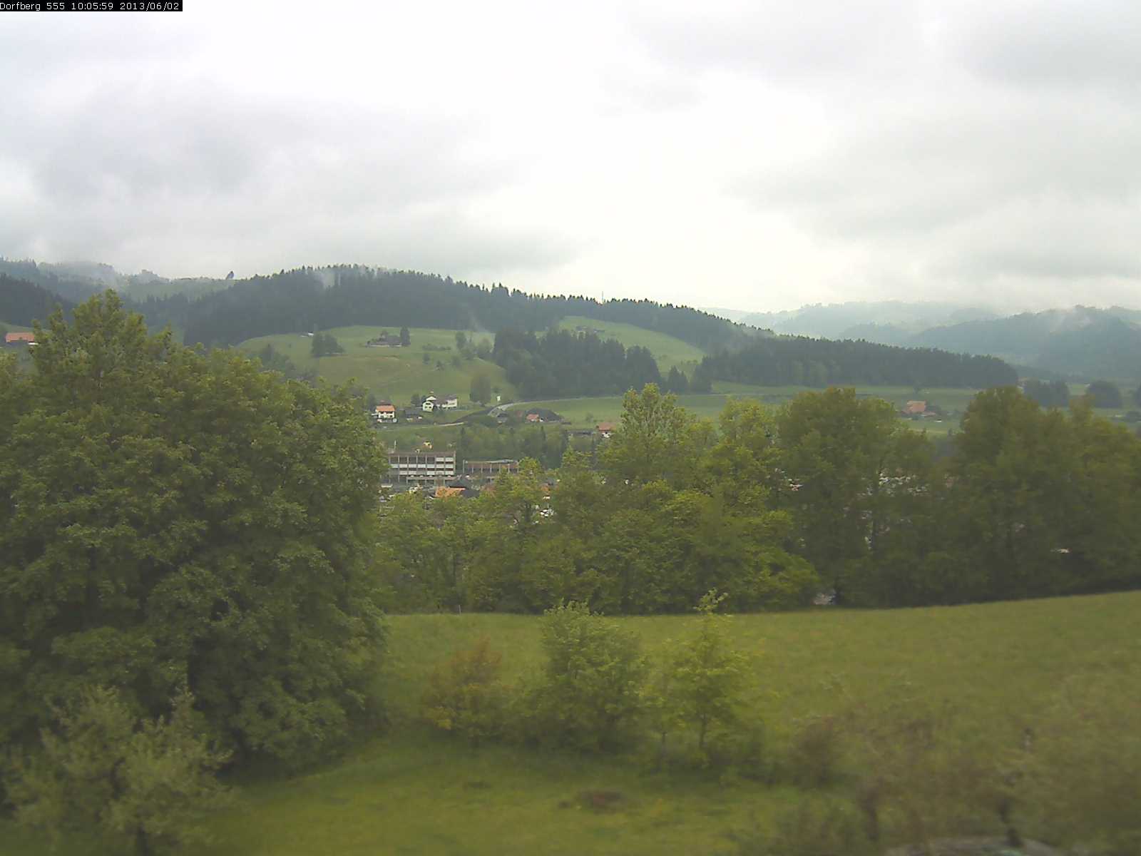 Webcam-Bild: Aussicht vom Dorfberg in Langnau 20130602-100600