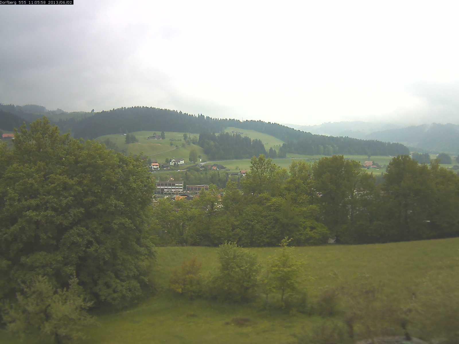 Webcam-Bild: Aussicht vom Dorfberg in Langnau 20130602-110600
