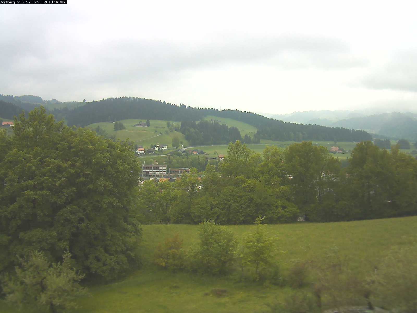 Webcam-Bild: Aussicht vom Dorfberg in Langnau 20130602-120600
