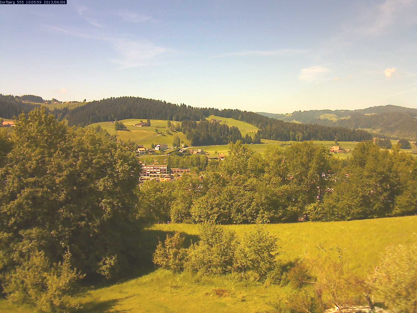 Webcam-Bild: Aussicht vom Dorfberg in Langnau 20130606-100600