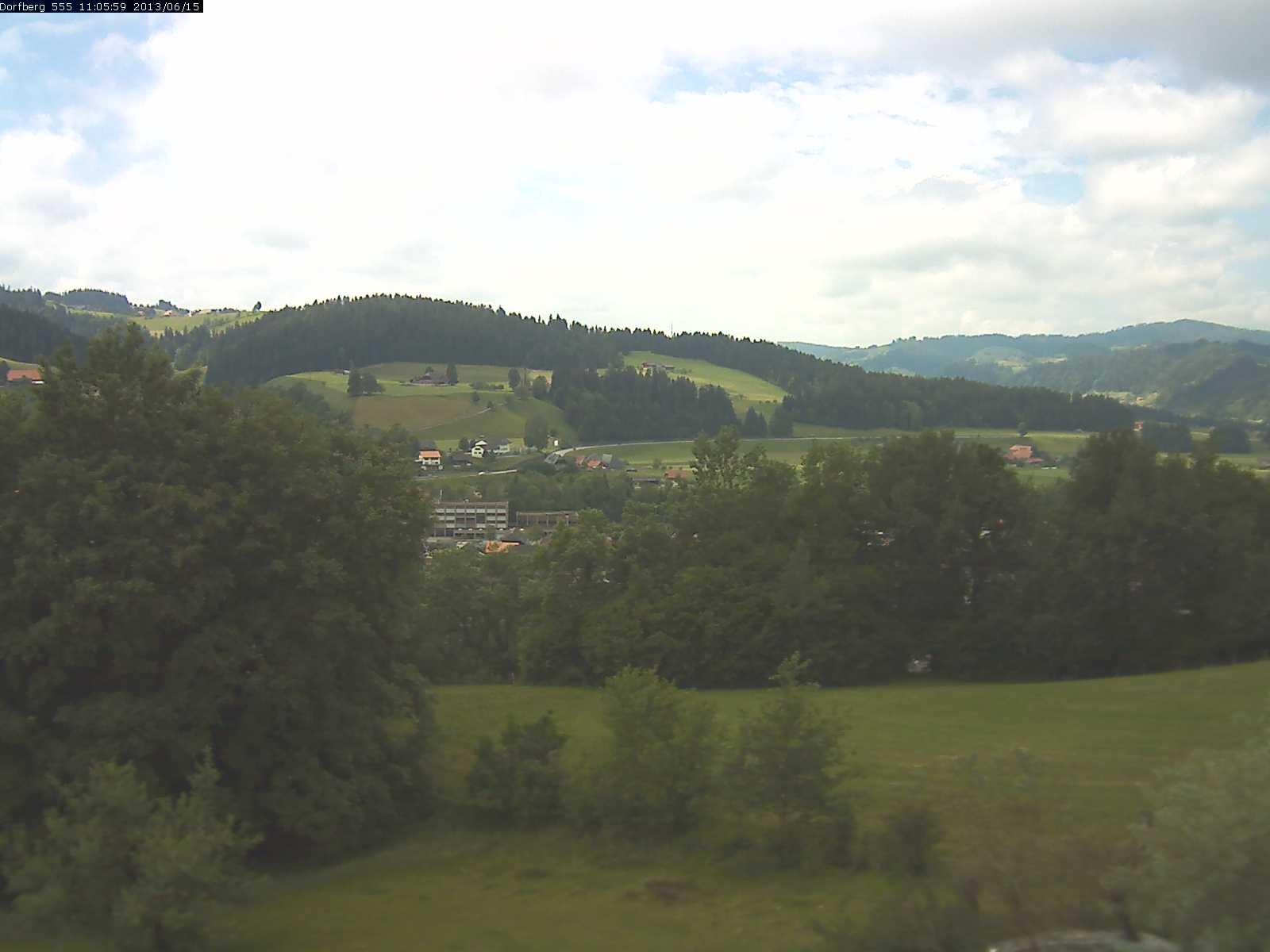 Webcam-Bild: Aussicht vom Dorfberg in Langnau 20130615-110600