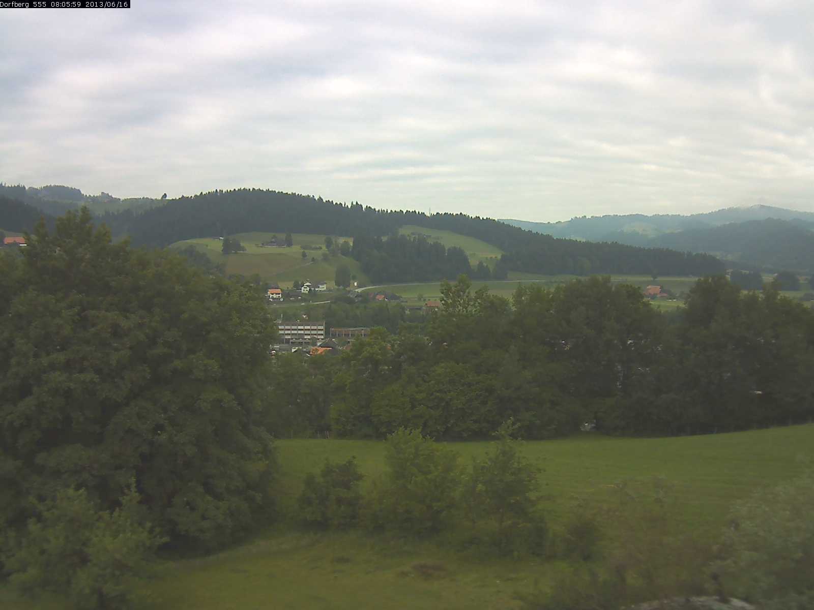 Webcam-Bild: Aussicht vom Dorfberg in Langnau 20130616-080600