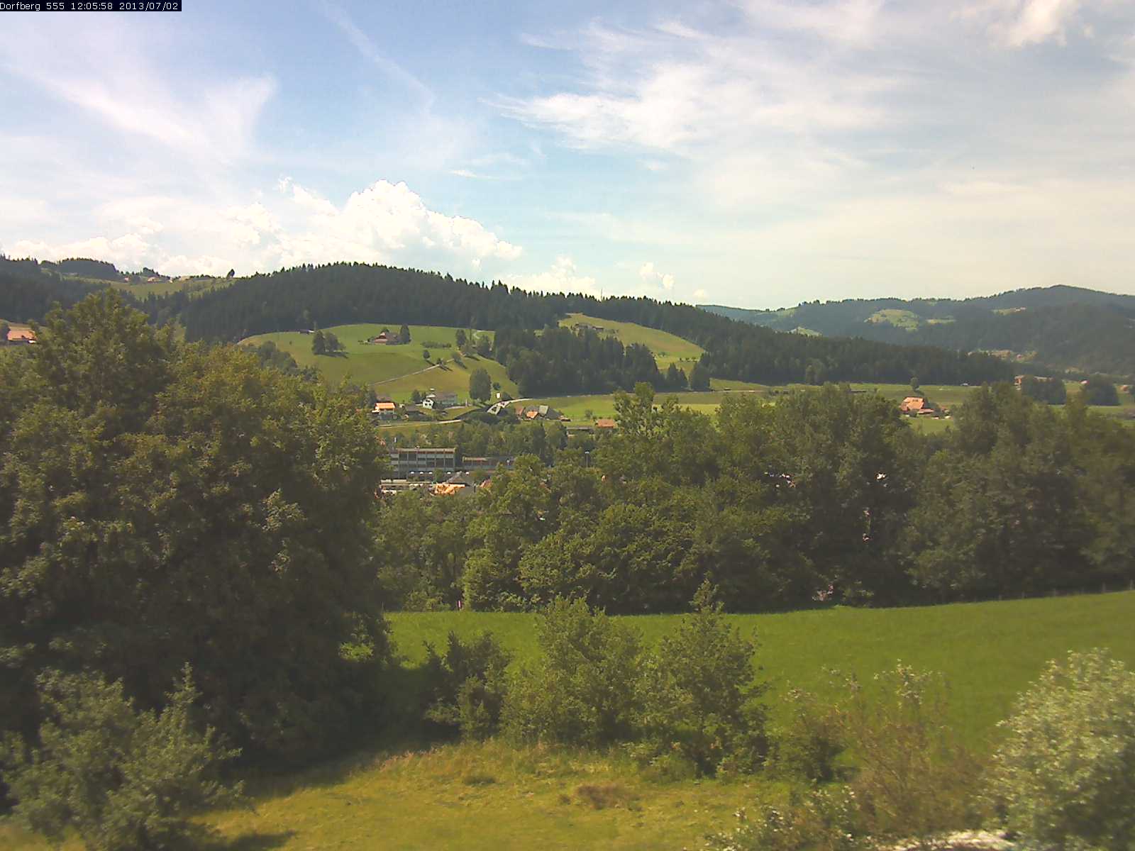 Webcam-Bild: Aussicht vom Dorfberg in Langnau 20130702-120600