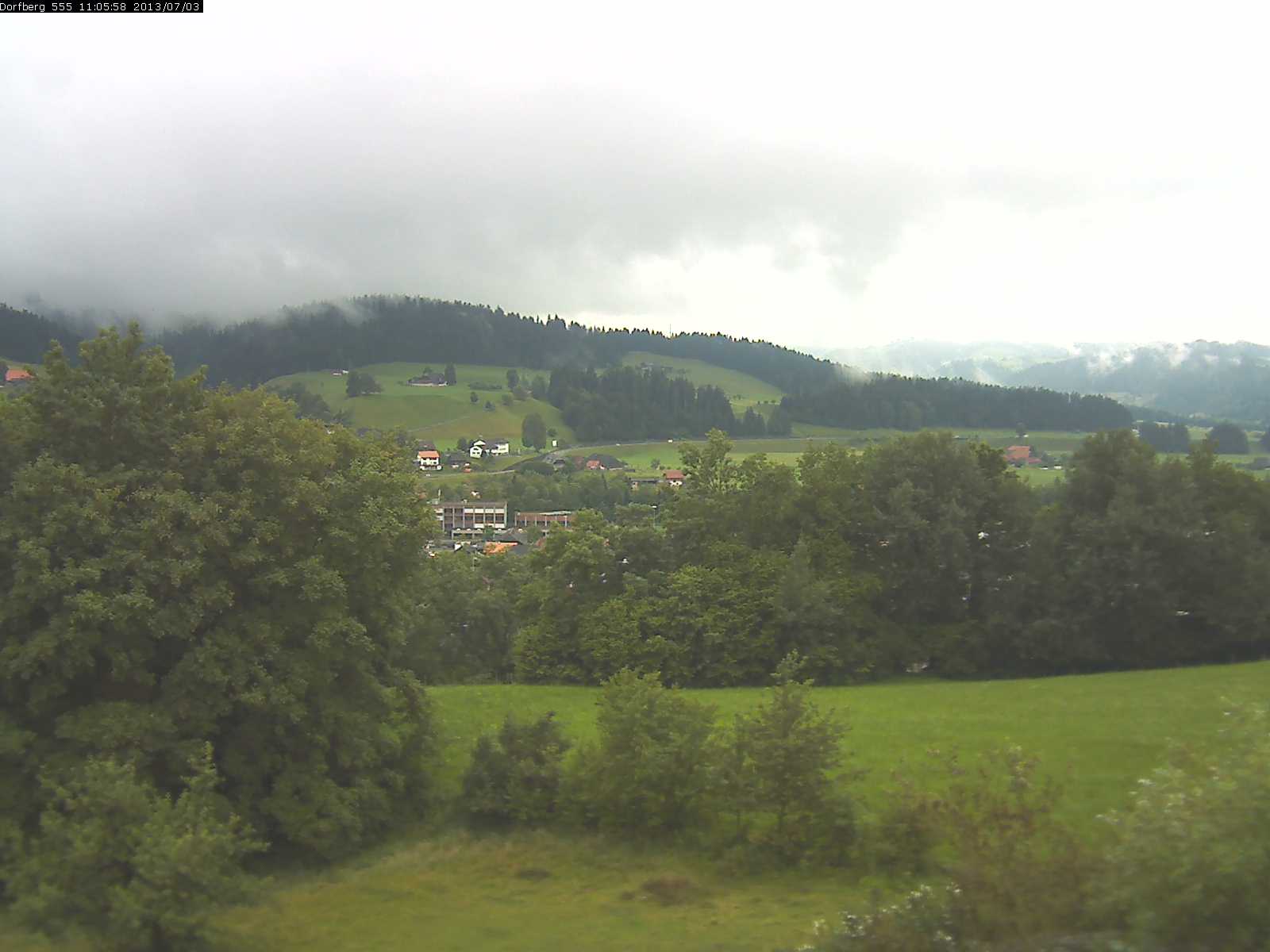 Webcam-Bild: Aussicht vom Dorfberg in Langnau 20130703-110600