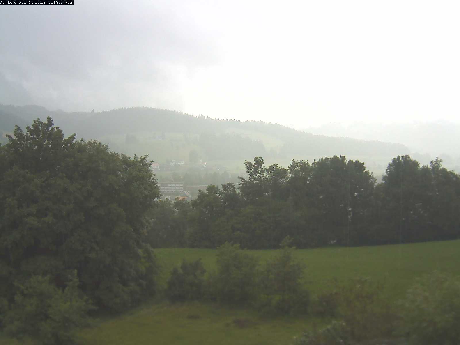 Webcam-Bild: Aussicht vom Dorfberg in Langnau 20130703-190600