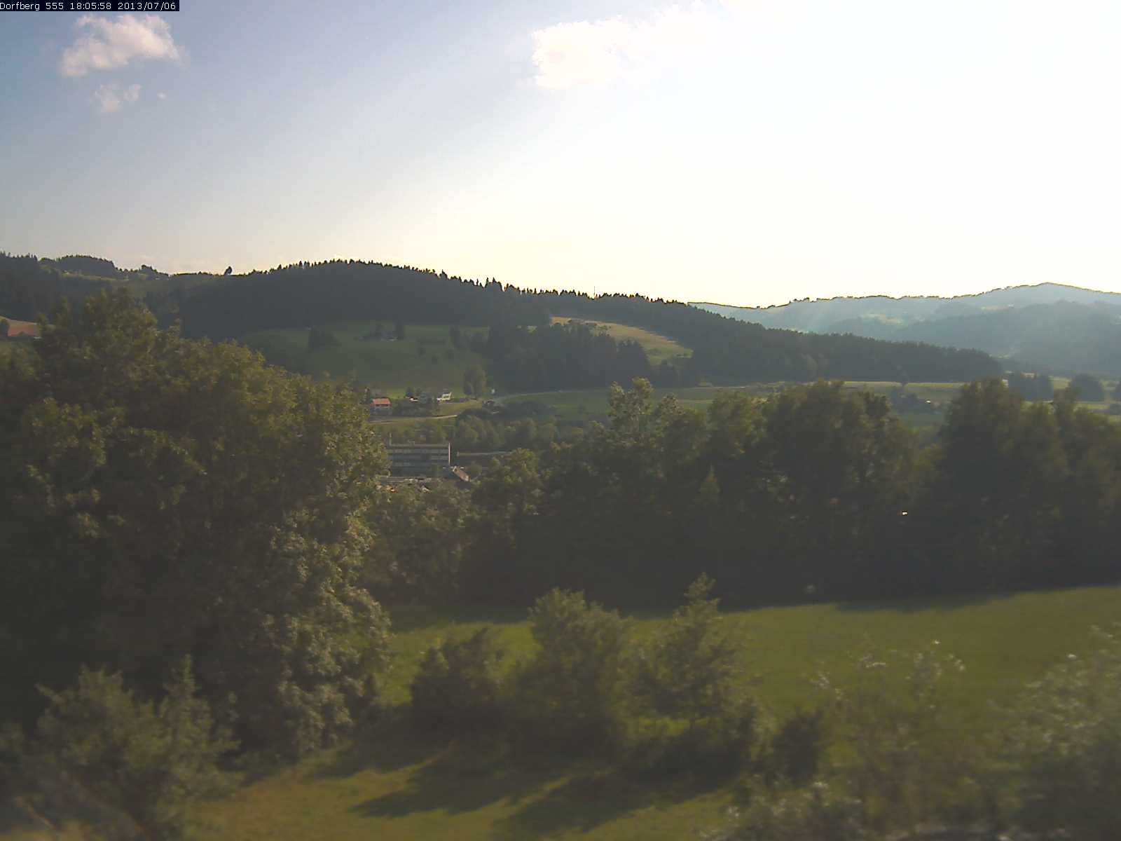 Webcam-Bild: Aussicht vom Dorfberg in Langnau 20130706-180600