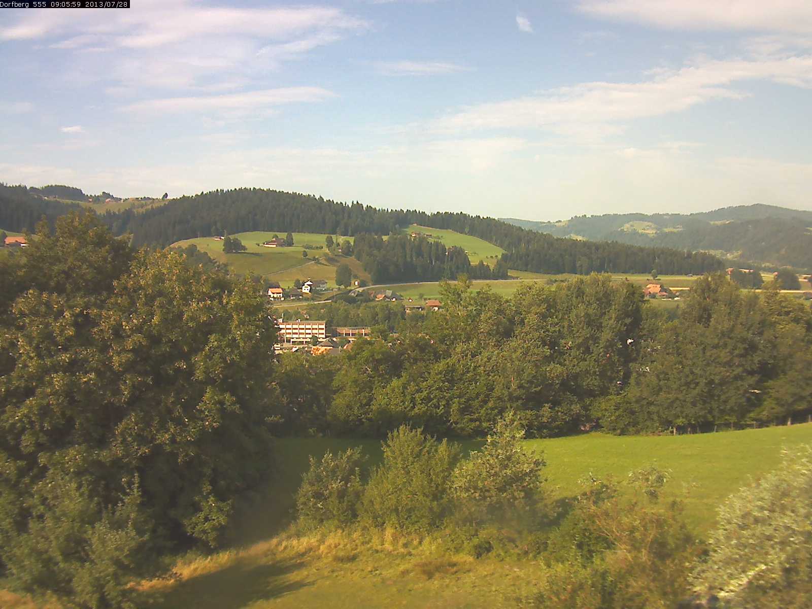 Webcam-Bild: Aussicht vom Dorfberg in Langnau 20130728-090600
