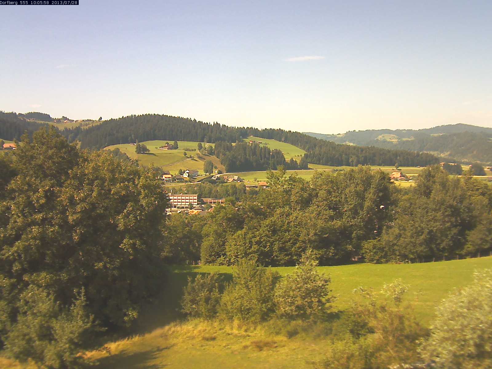 Webcam-Bild: Aussicht vom Dorfberg in Langnau 20130728-100600