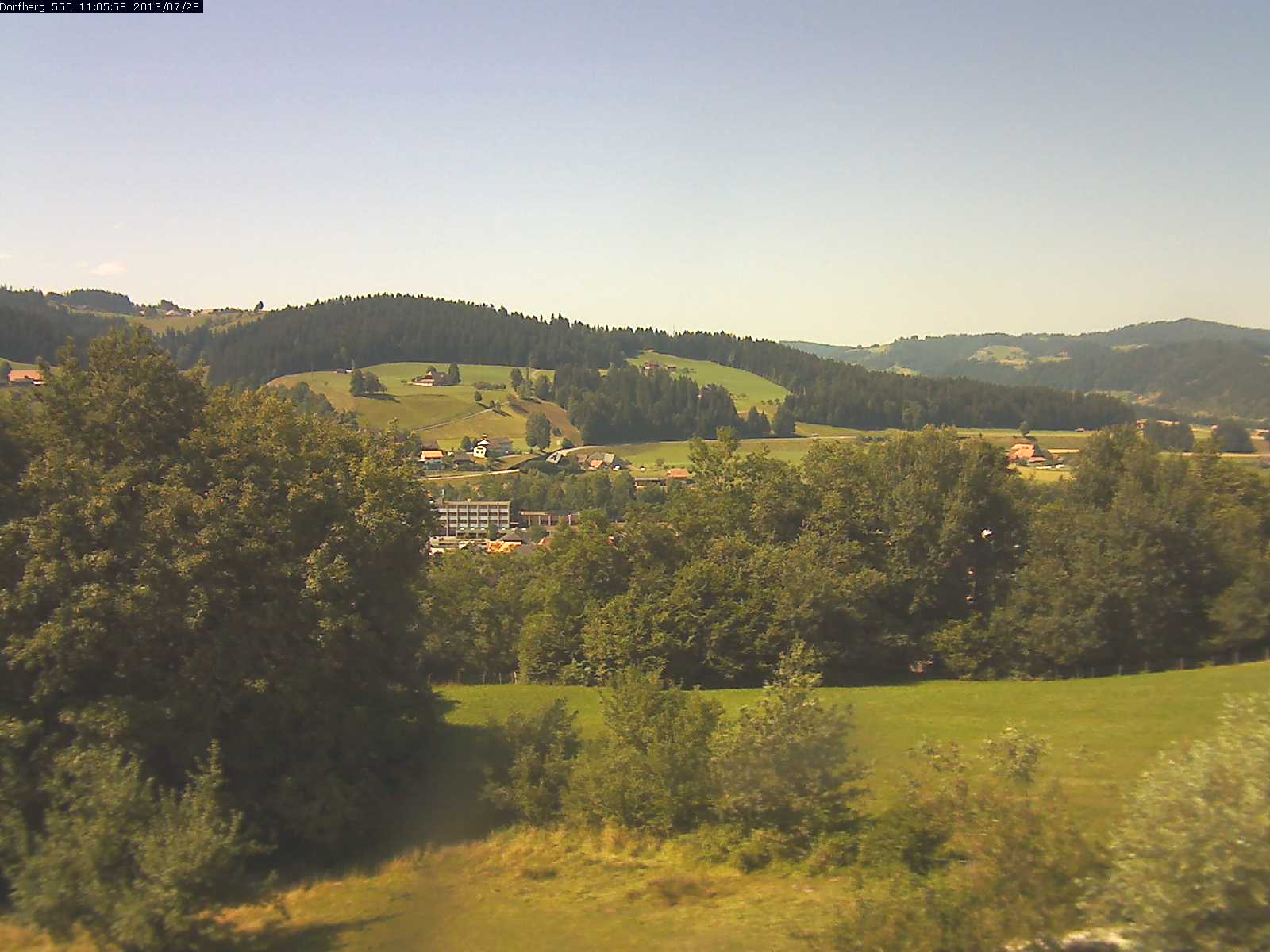 Webcam-Bild: Aussicht vom Dorfberg in Langnau 20130728-110600