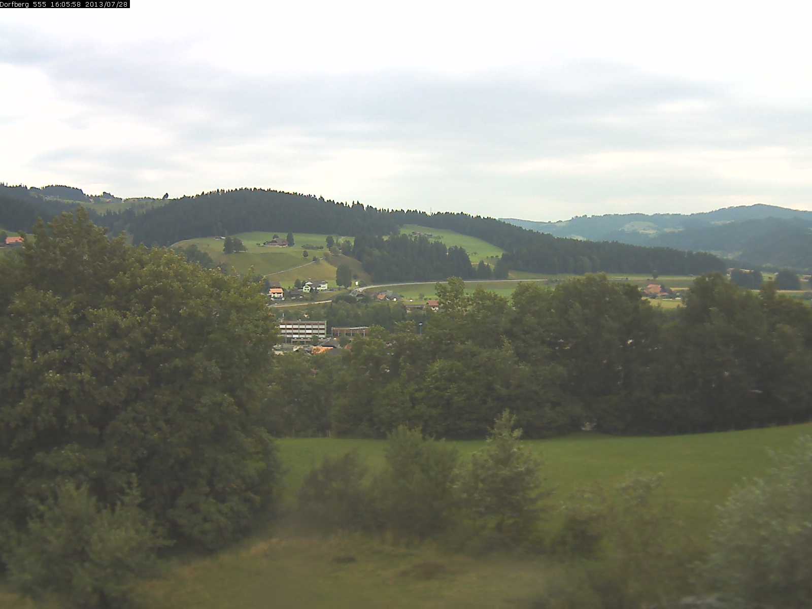 Webcam-Bild: Aussicht vom Dorfberg in Langnau 20130728-160600