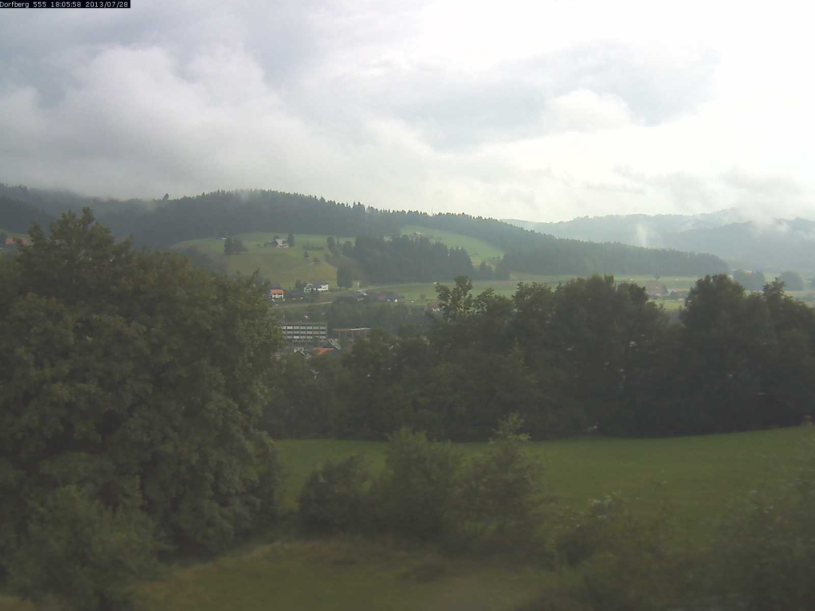 Webcam-Bild: Aussicht vom Dorfberg in Langnau 20130728-180600