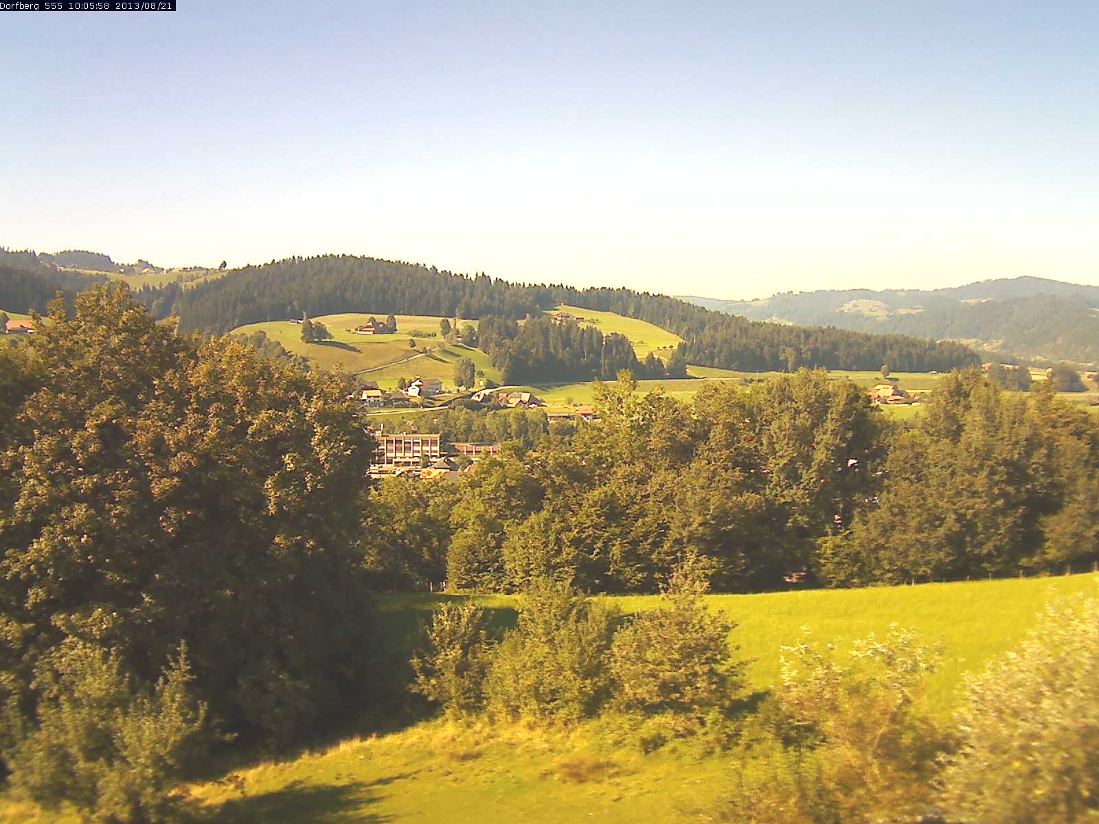 Webcam-Bild: Aussicht vom Dorfberg in Langnau 20130821-100600