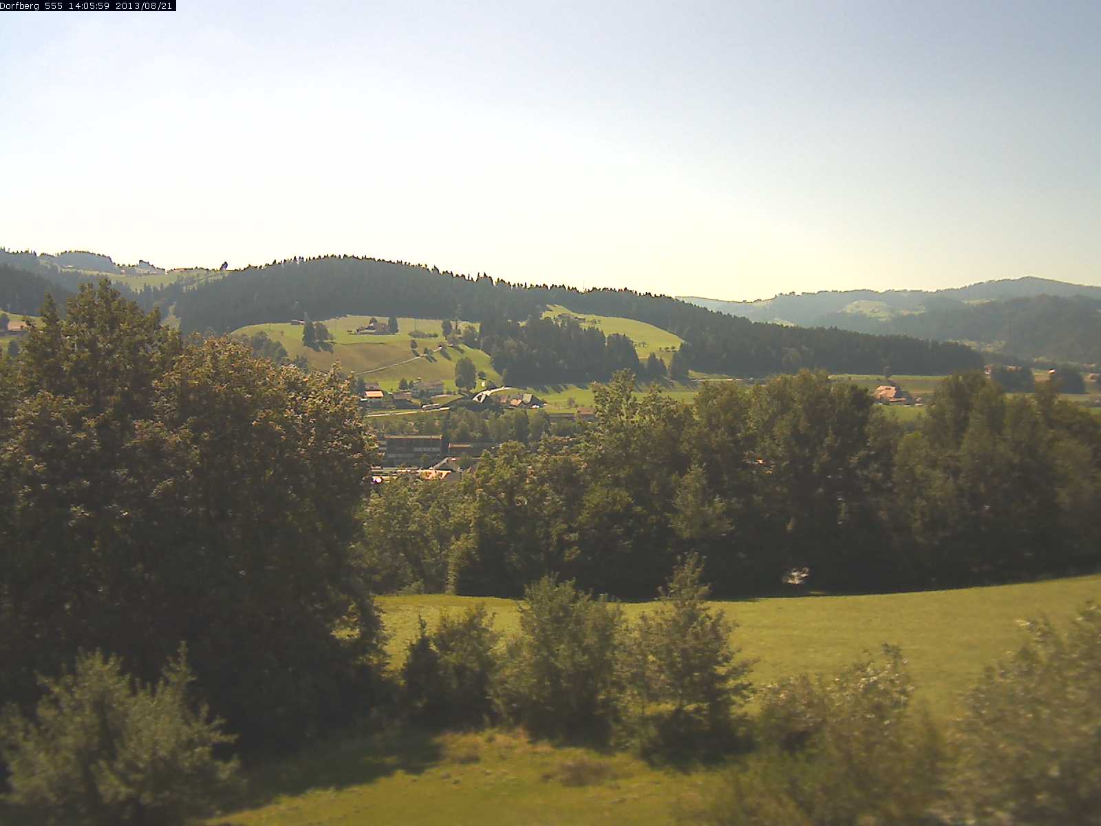 Webcam-Bild: Aussicht vom Dorfberg in Langnau 20130821-140600