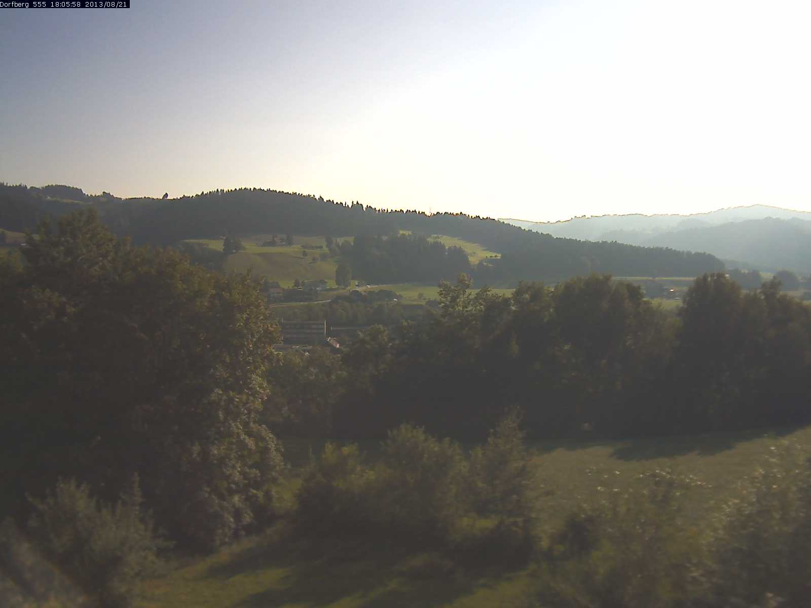 Webcam-Bild: Aussicht vom Dorfberg in Langnau 20130821-180600