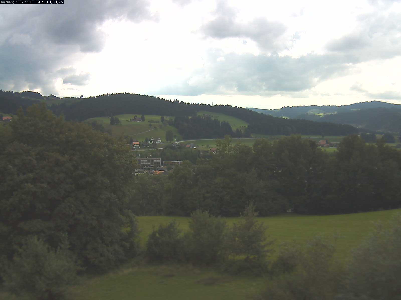 Webcam-Bild: Aussicht vom Dorfberg in Langnau 20130826-150600