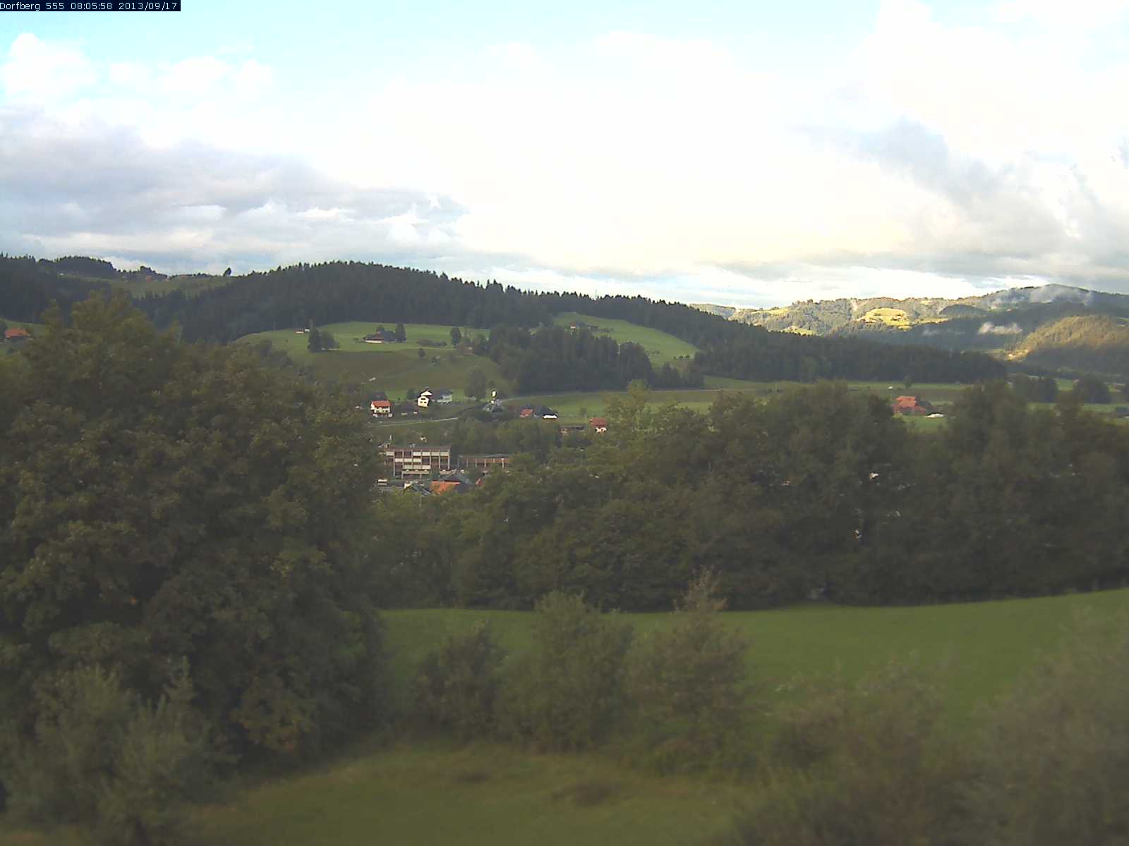 Webcam-Bild: Aussicht vom Dorfberg in Langnau 20130917-080600
