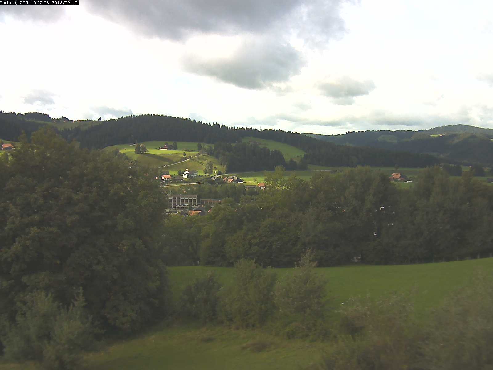 Webcam-Bild: Aussicht vom Dorfberg in Langnau 20130917-100600